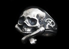 画像1: Cross Bone Skull Ring (1)